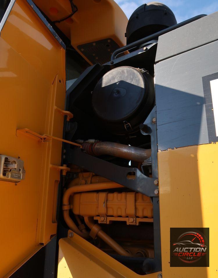 2016 John Deere 672G  motor grader