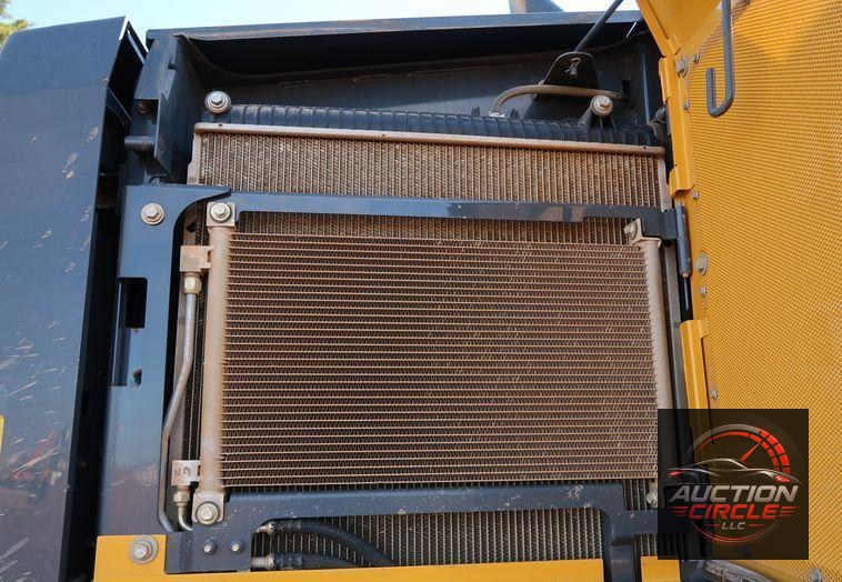 2016 John Deere 672G  motor grader