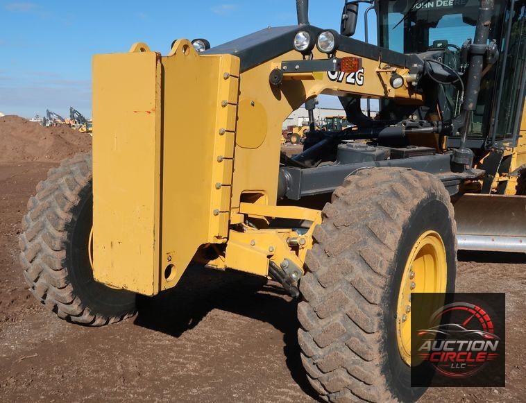 2016 John Deere 672G  motor grader