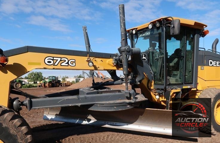 2016 John Deere 672G  motor grader