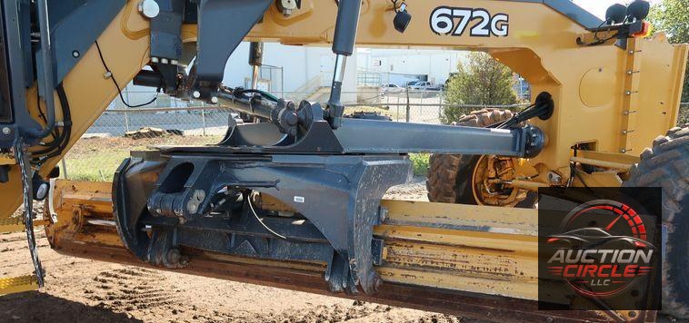 2016 John Deere 672G  motor grader