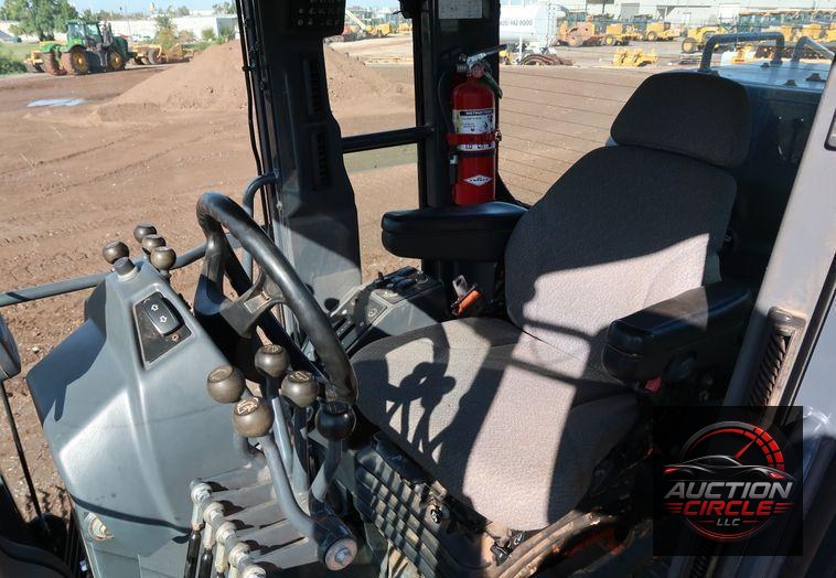 2016 John Deere 672G  motor grader