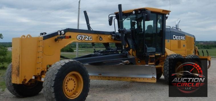 2015 John Deere 672G  motor grader