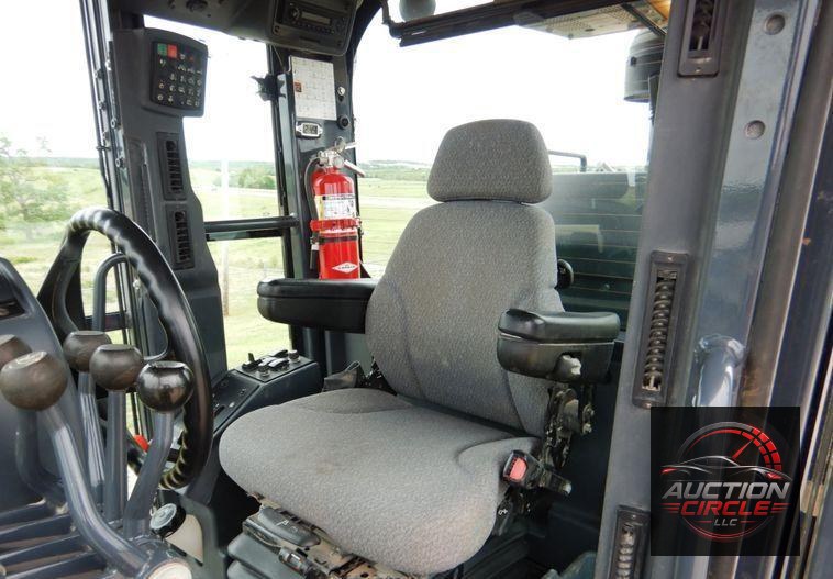 2015 John Deere 672G  motor grader