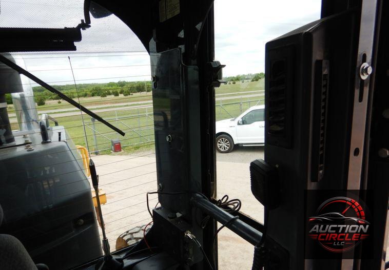 2015 John Deere 672G  motor grader