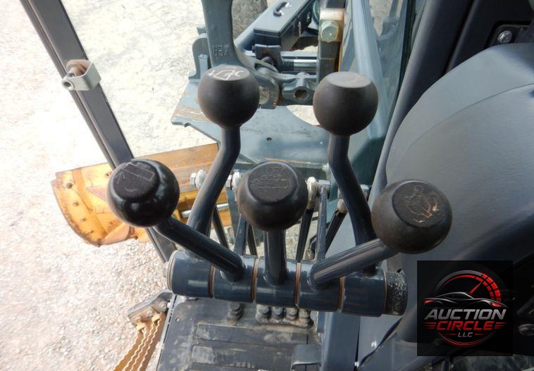 2015 John Deere 672G  motor grader