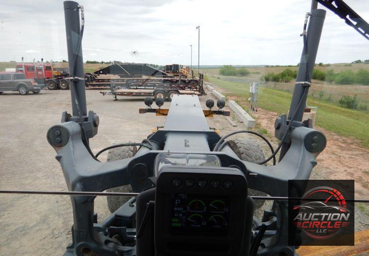 2015 John Deere 672G  motor grader