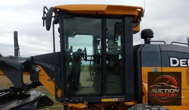 2015 John Deere 672G  motor grader