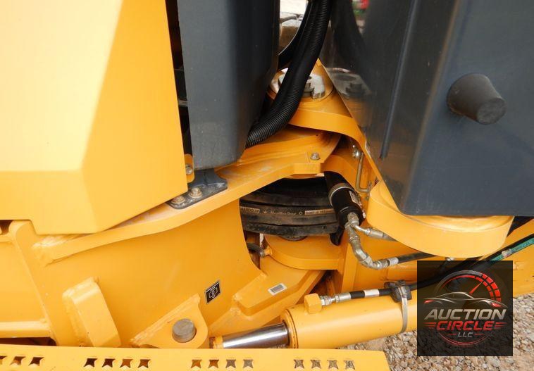 2015 John Deere 672G  motor grader