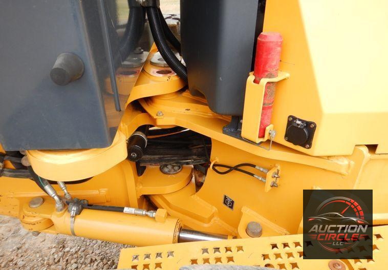 2015 John Deere 672G  motor grader