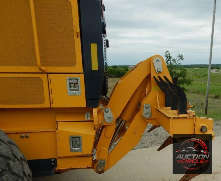 2015 John Deere 672G  motor grader