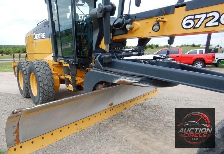 2015 John Deere 672G  motor grader
