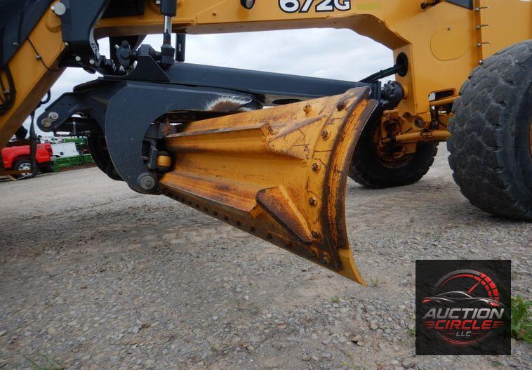 2015 John Deere 672G  motor grader