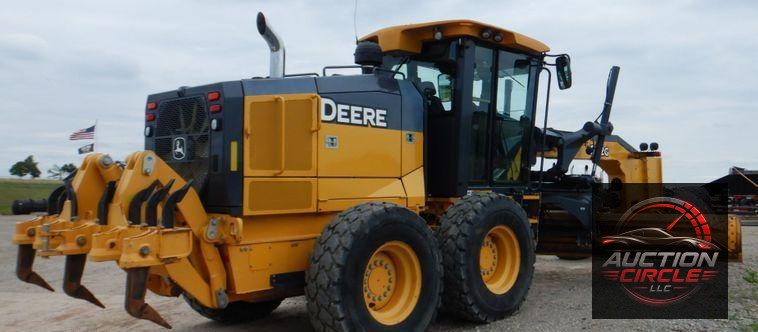2015 John Deere 672G  motor grader