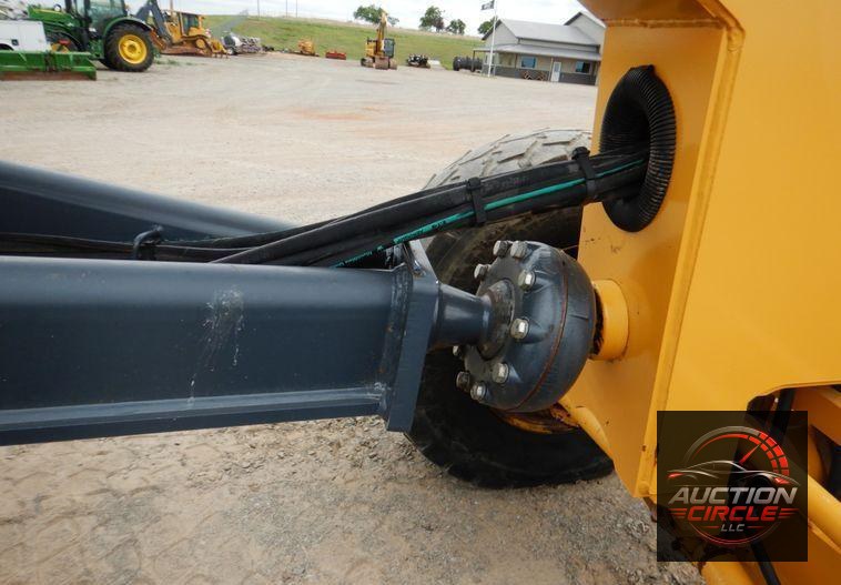 2015 John Deere 672G  motor grader