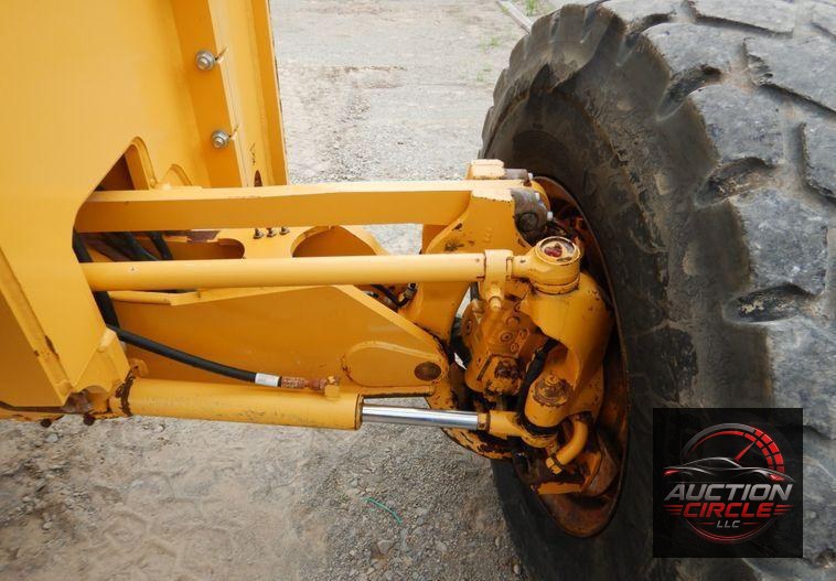 2015 John Deere 672G  motor grader