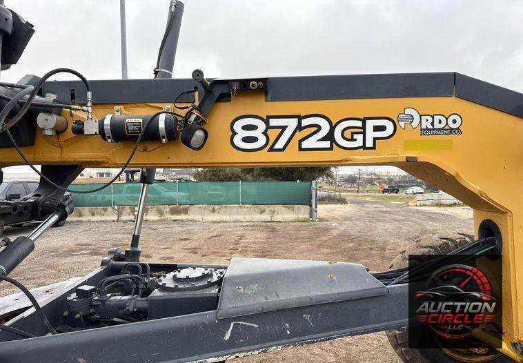 2015 John Deere 872GP motor grader