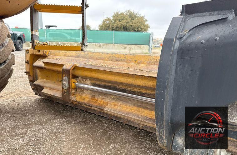 2015 John Deere 872GP motor grader