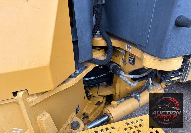 2015 John Deere 872GP motor grader