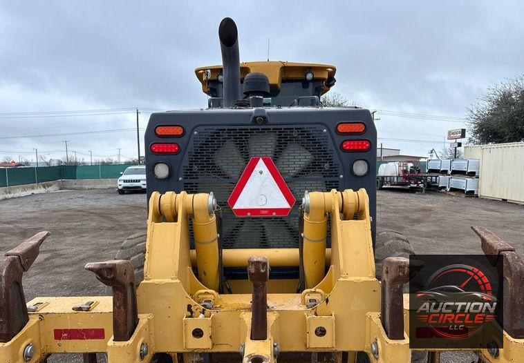 2015 John Deere 872GP motor grader