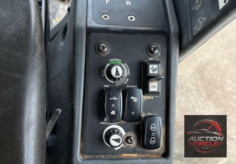 2015 John Deere 872GP motor grader