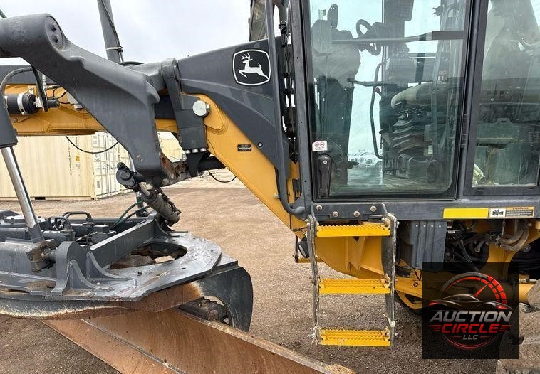 2015 John Deere 872GP motor grader