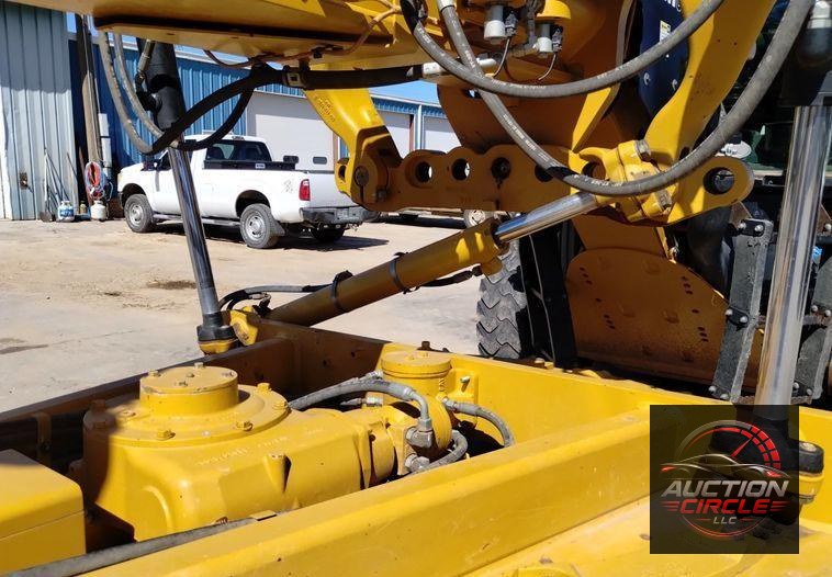 2017 Caterpillar 140M3  motor grader
