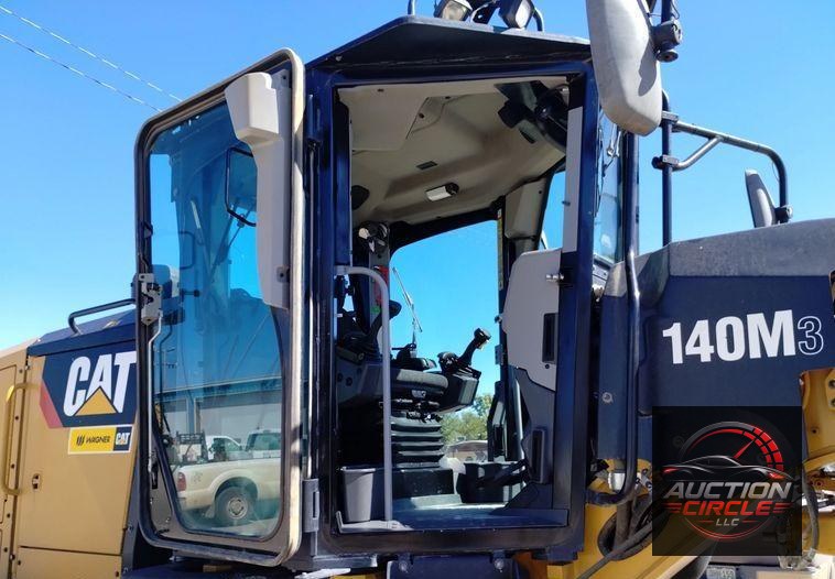 2017 Caterpillar 140M3  motor grader