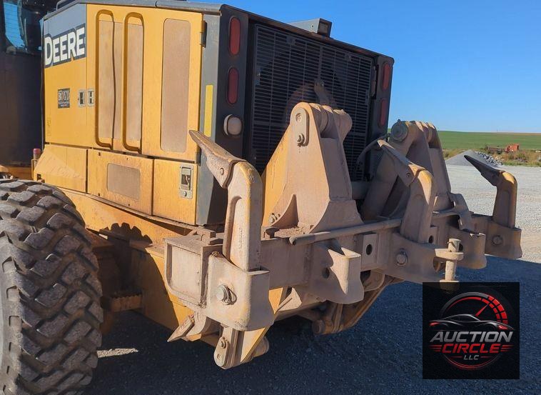 2012 John Deere 772GP  motor grader
