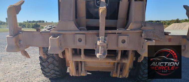 2012 John Deere 772GP  motor grader