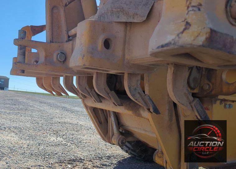 2012 John Deere 772GP  motor grader