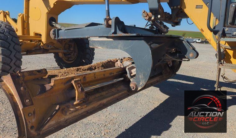 2012 John Deere 772GP  motor grader