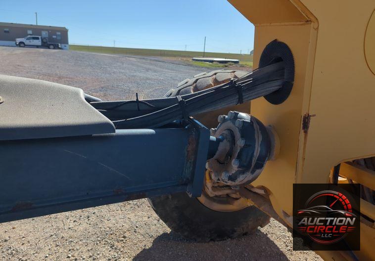 2012 John Deere 772GP  motor grader