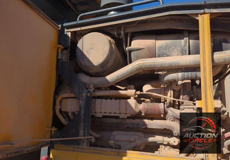2012 John Deere 772GP  motor grader