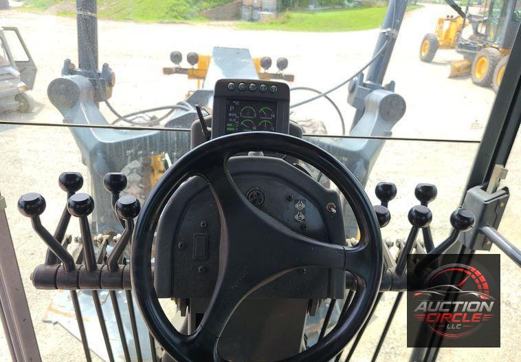 2016 John Deere 770G  motor grader