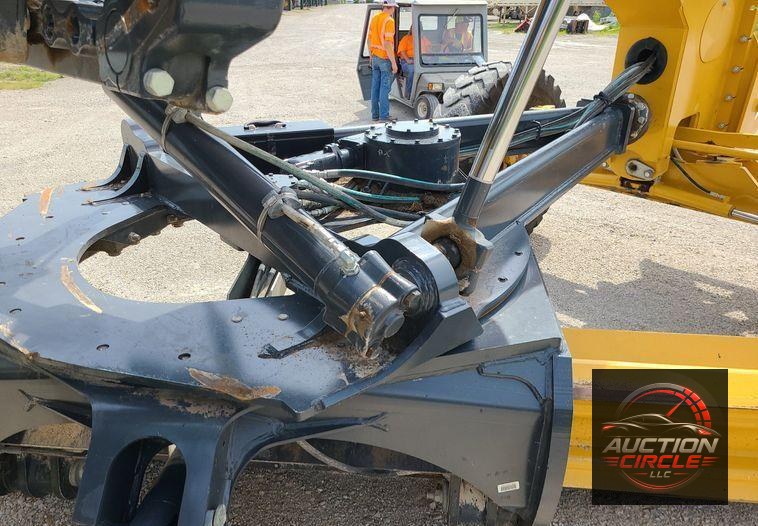 2016 John Deere 770G  motor grader