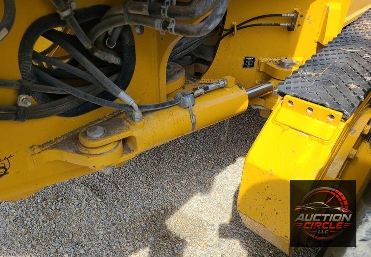 2016 John Deere 770G  motor grader