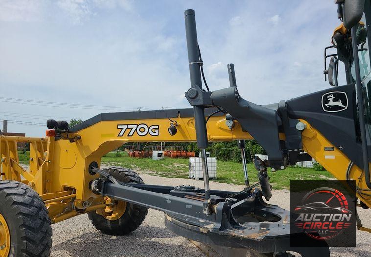 2016 John Deere 770G  motor grader