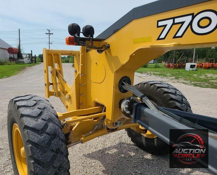 2016 John Deere 770G  motor grader