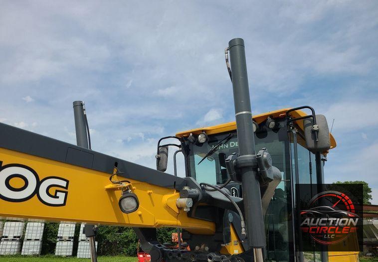 2016 John Deere 770G  motor grader