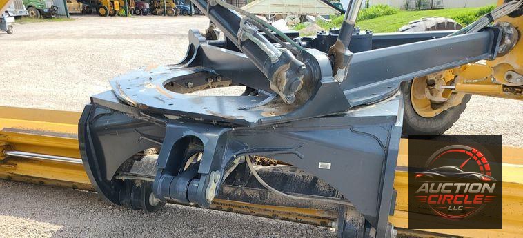 2016 John Deere 770G  motor grader