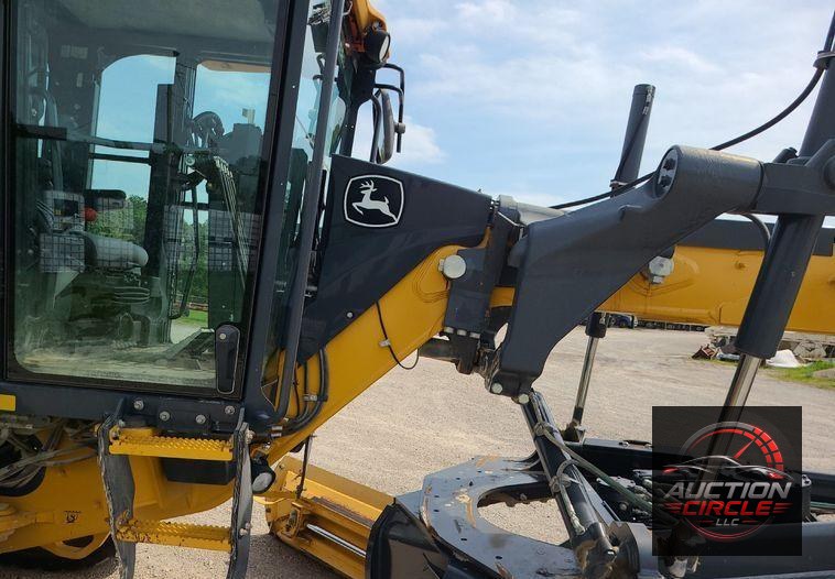 2016 John Deere 770G  motor grader