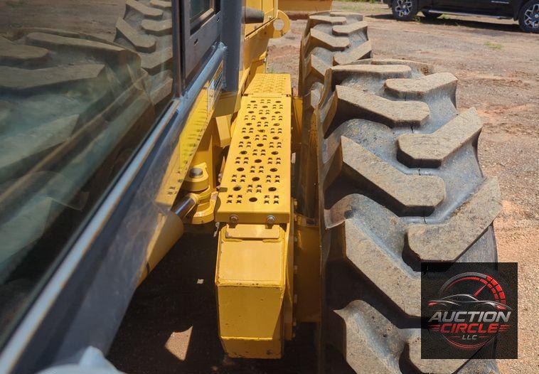 2012 John Deere 672G motor grader
