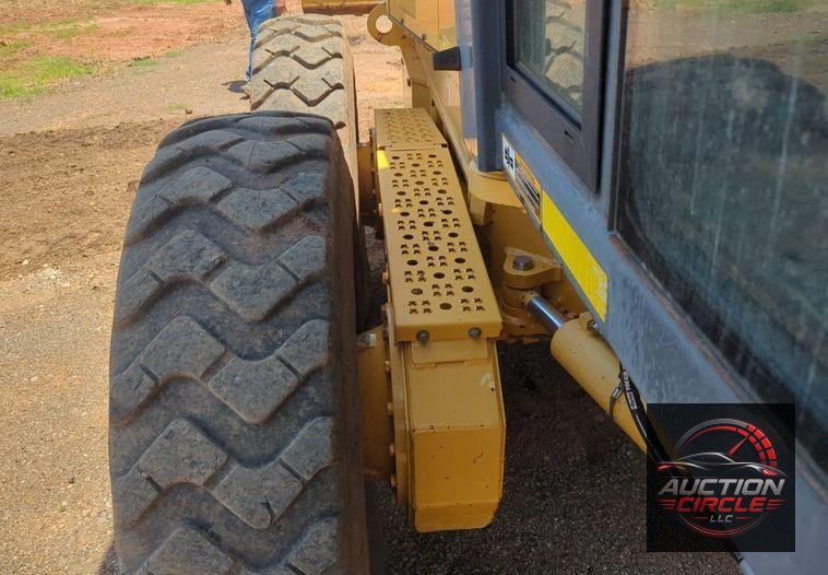 2012 John Deere 672G motor grader