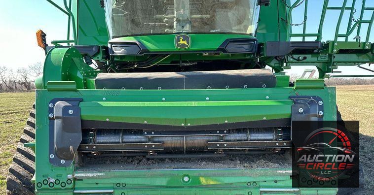 2022 John Deere X9 1100 Signature Edition RWA combine