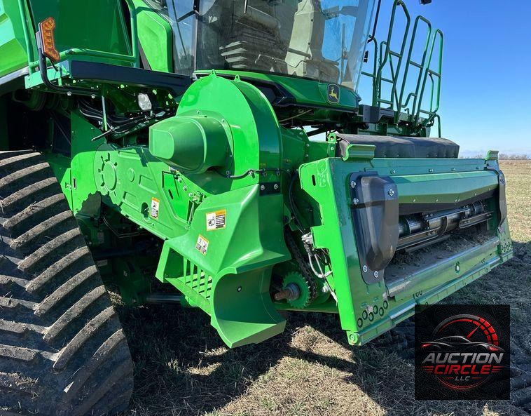 2022 John Deere X9 1100 Signature Edition RWA combine