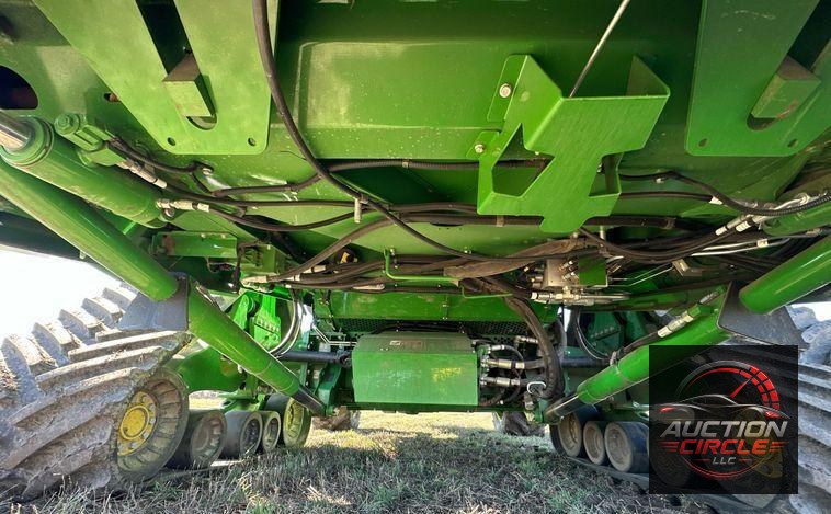2022 John Deere X9 1100 Signature Edition RWA combine