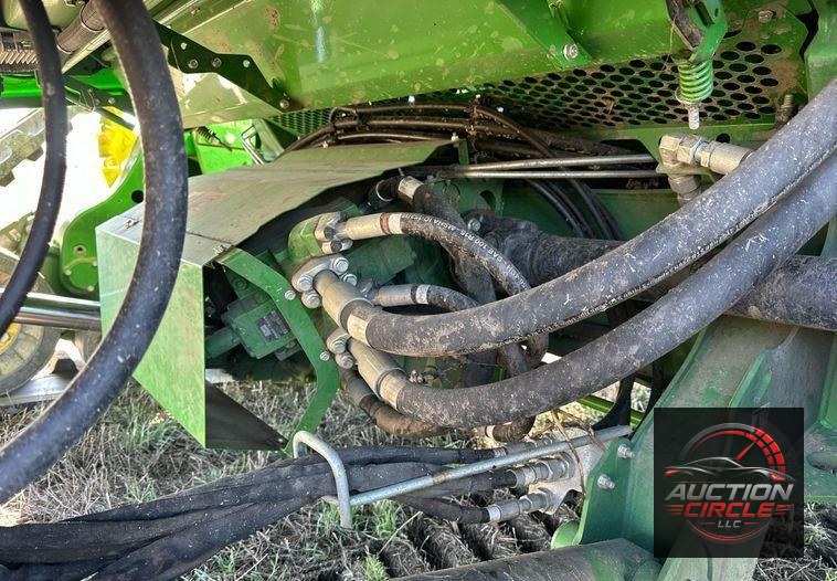 2022 John Deere X9 1100 Signature Edition RWA combine