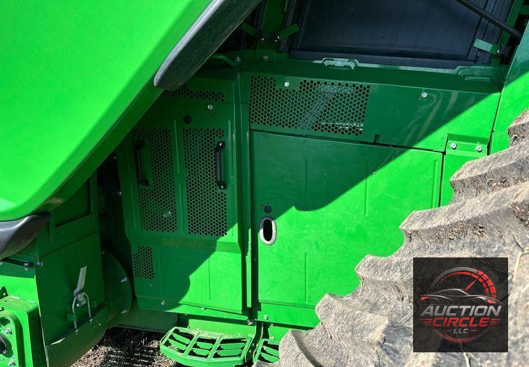 2022 John Deere X9 1100 Signature Edition RWA combine