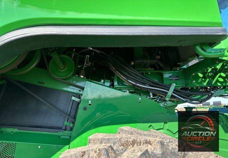 2022 John Deere X9 1100 Signature Edition RWA combine